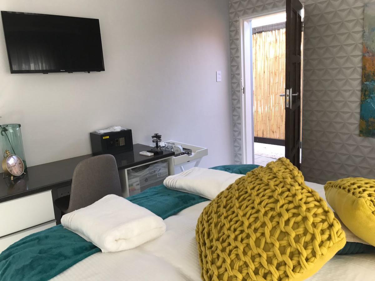 Comfort Guest House Pretoria-Noord Esterno foto