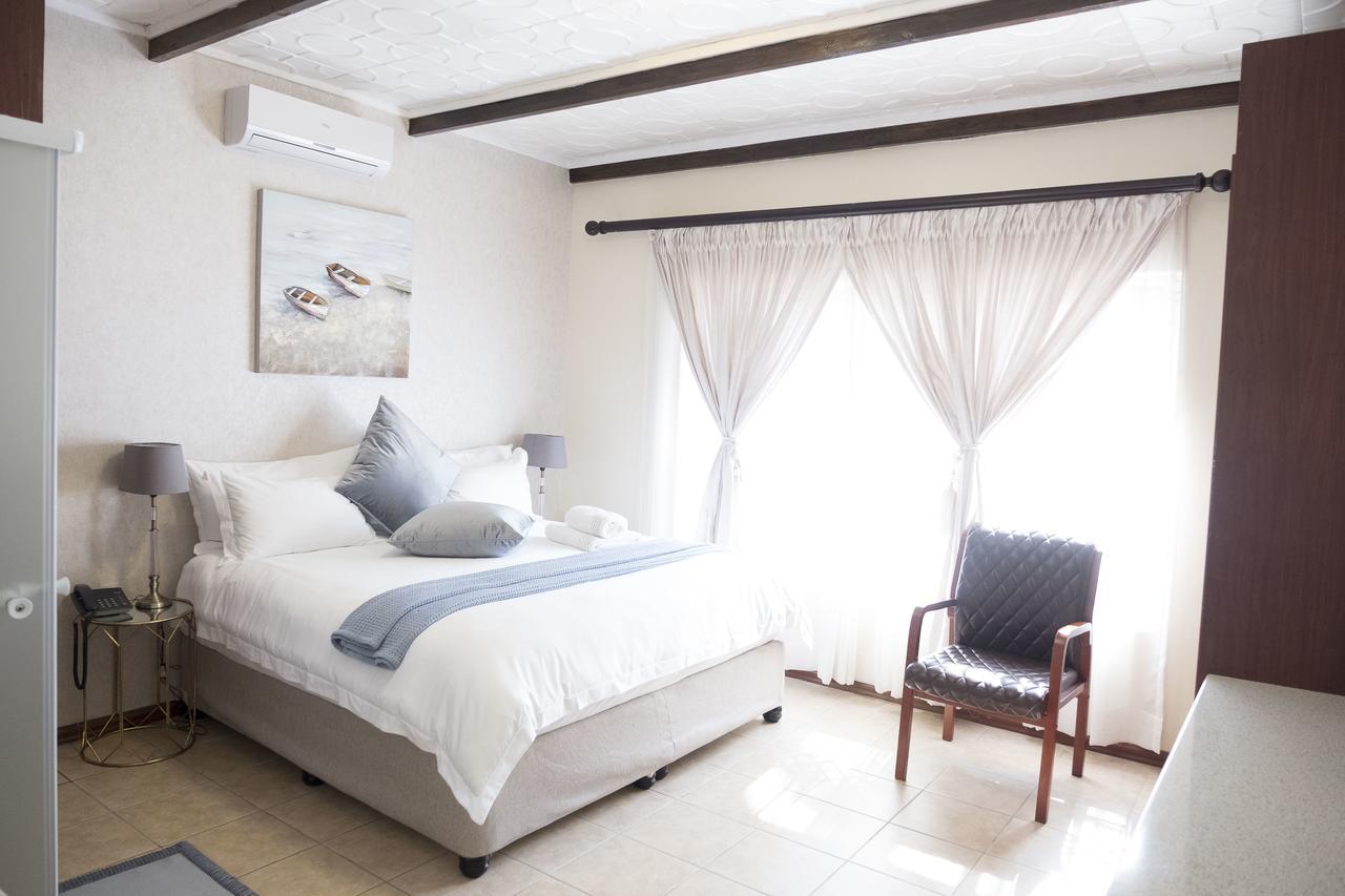 Comfort Guest House Pretoria-Noord Esterno foto