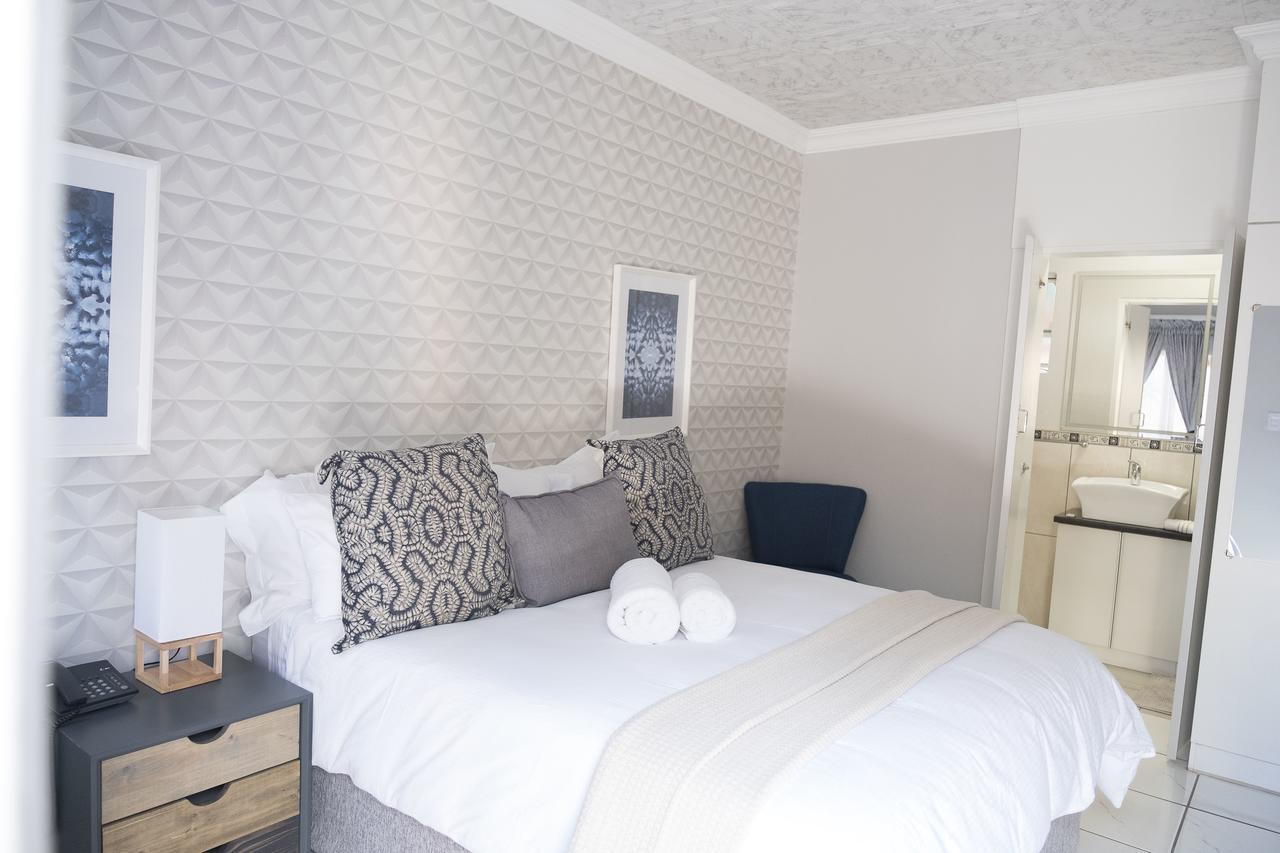 Comfort Guest House Pretoria-Noord Esterno foto