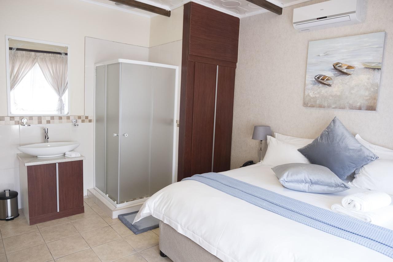 Comfort Guest House Pretoria-Noord Esterno foto