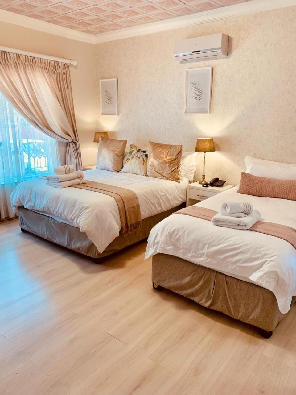 Comfort Guest House Pretoria-Noord Esterno foto