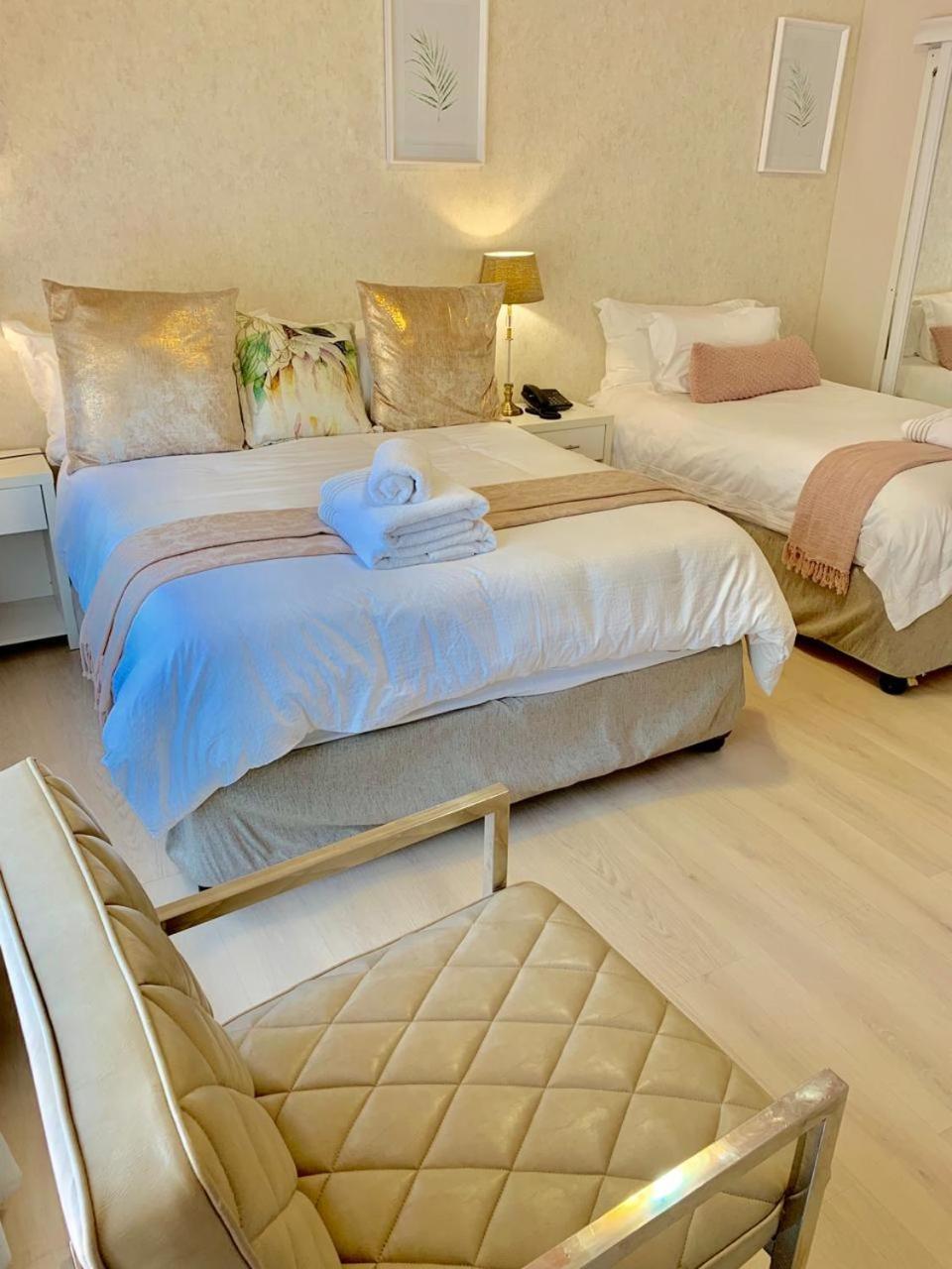 Comfort Guest House Pretoria-Noord Esterno foto