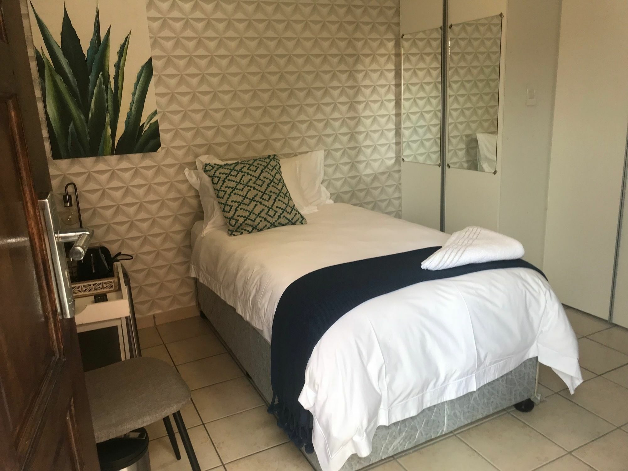 Comfort Guest House Pretoria-Noord Esterno foto